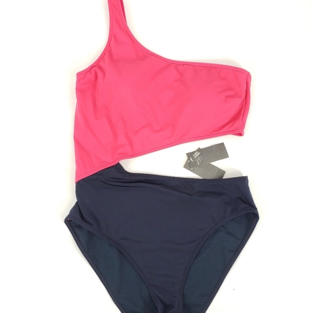 Ambercombie One Piece Swimsuit - Picture 2 of 5